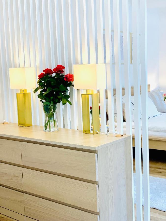 Apartament W Centrum Miasta Z Darmowym Parkingiem Dla Dwojga -Apartamenty Pod Zlotym Lwem Клодзко Экстерьер фото
